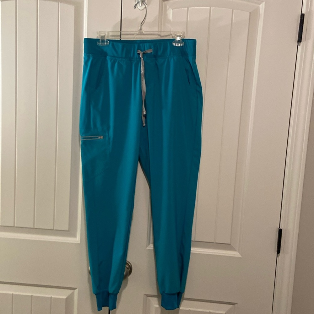 Scrub pants